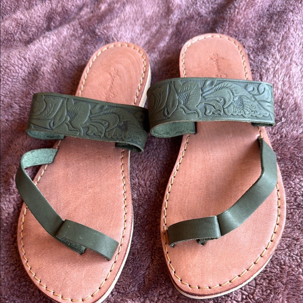 Artisan Green Leather Sandals Size 8.5